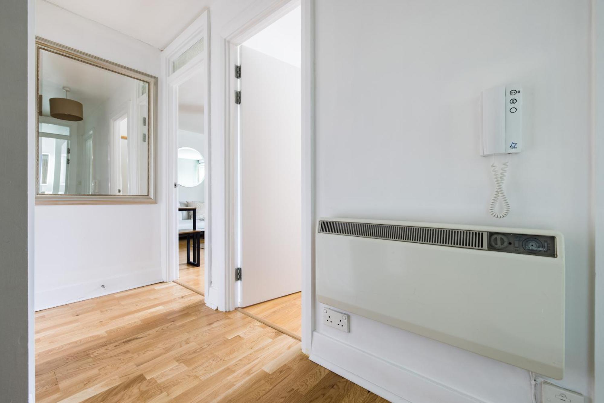 The Waterloo Apartment *